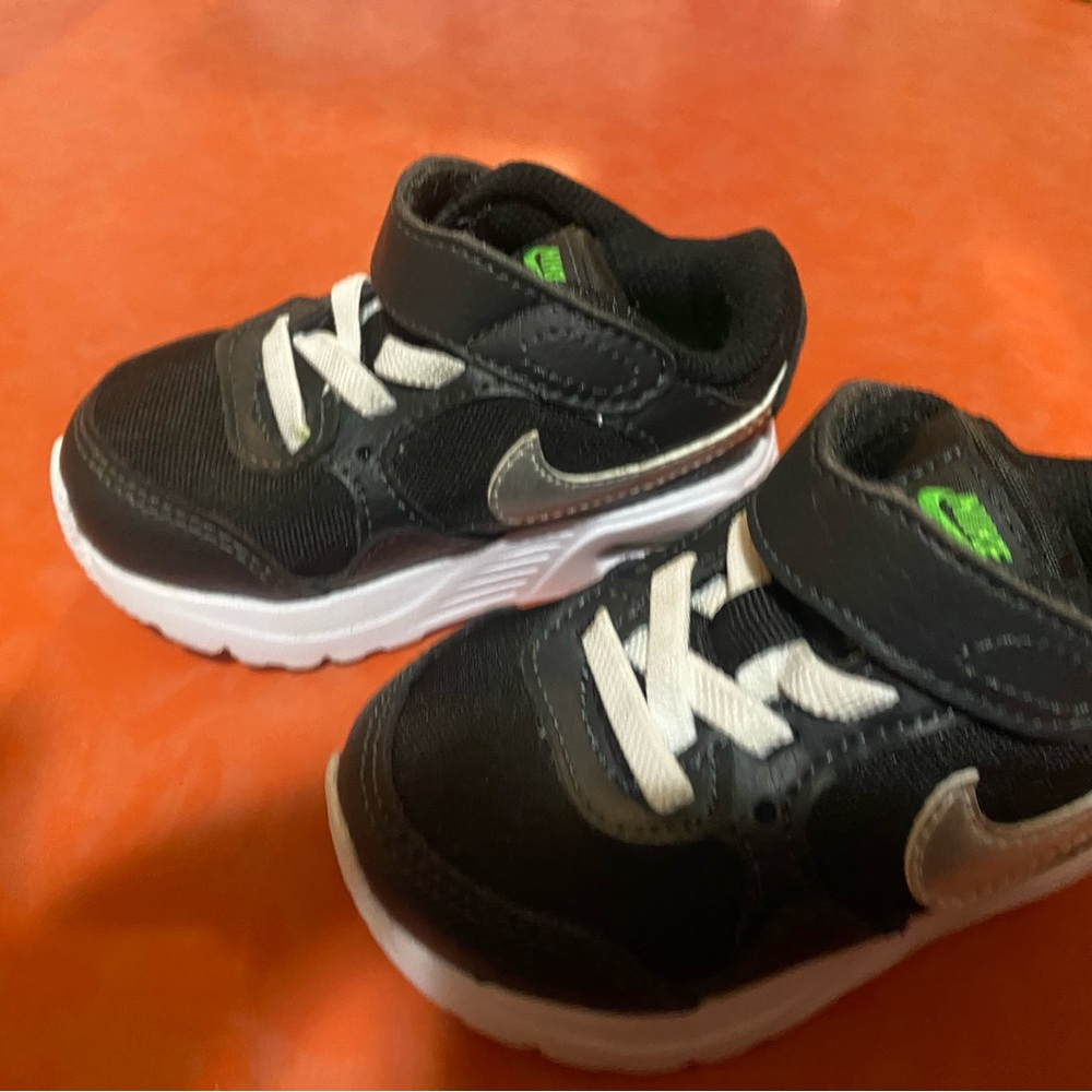 Nike Kids Black Sneakers